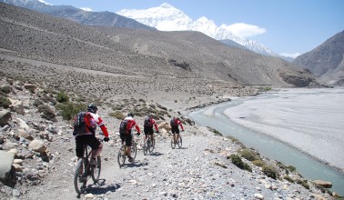 Biking tour on Tibetan Plateau